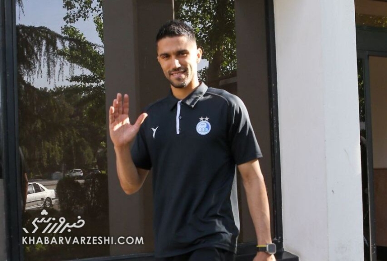 کاپیتان استقلال به بیمارستان رفت