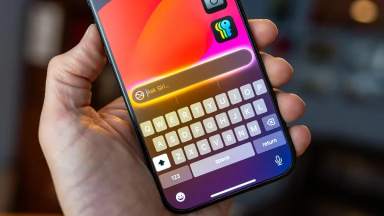 بلومبرگ دلایل ناکامی اپل در عرضه نسخه پیشرفته سیری را فاش کرد